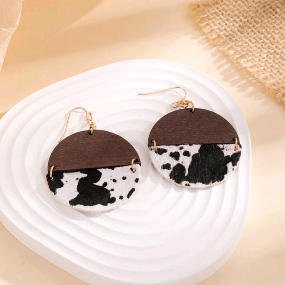 🍉5 for $25* Wood Cow Earrings